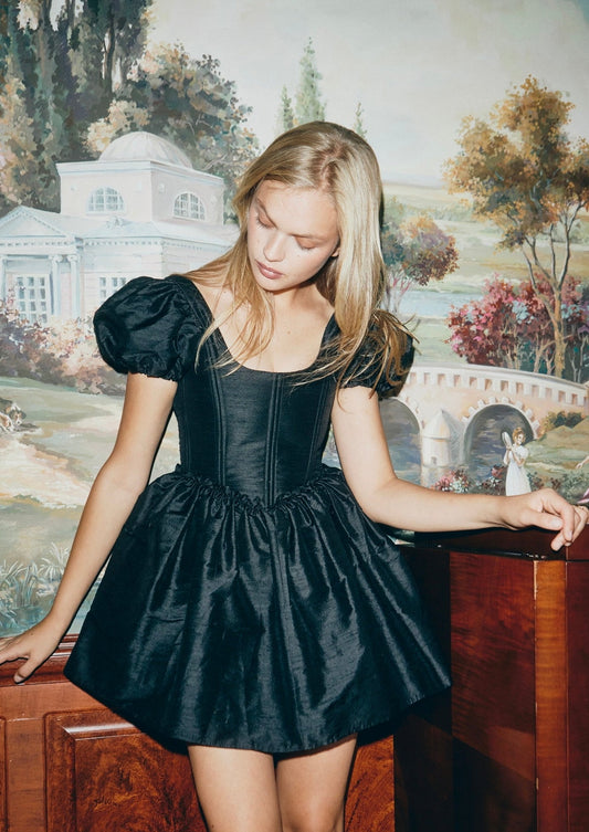 The Chloe Dress in Black